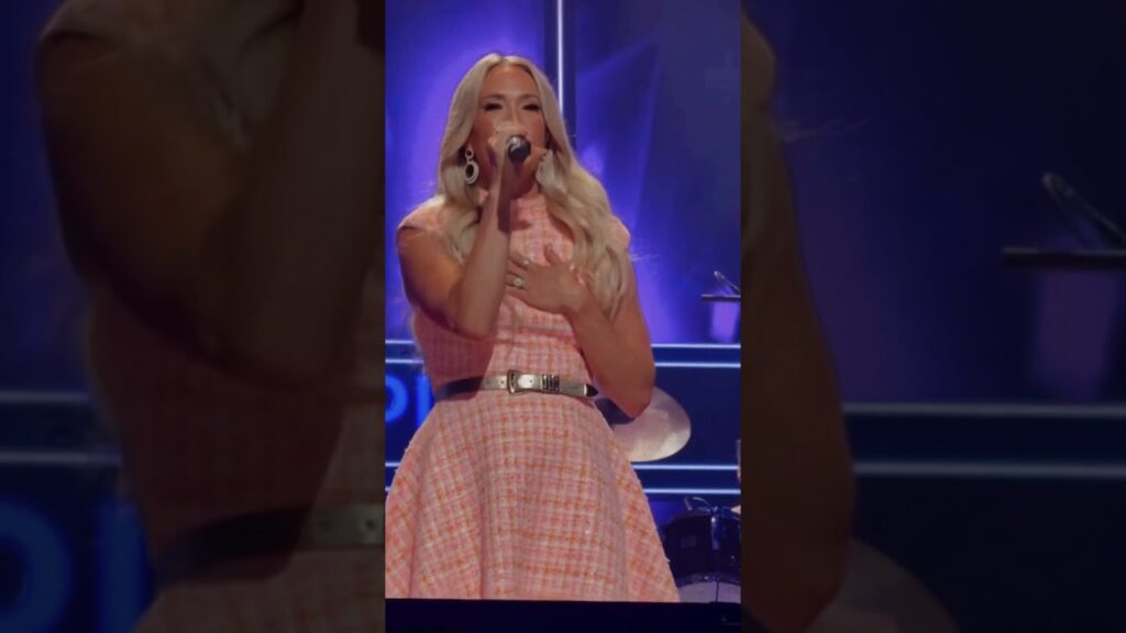 Carrie Underwood - I Just Can’t Live A Lie
