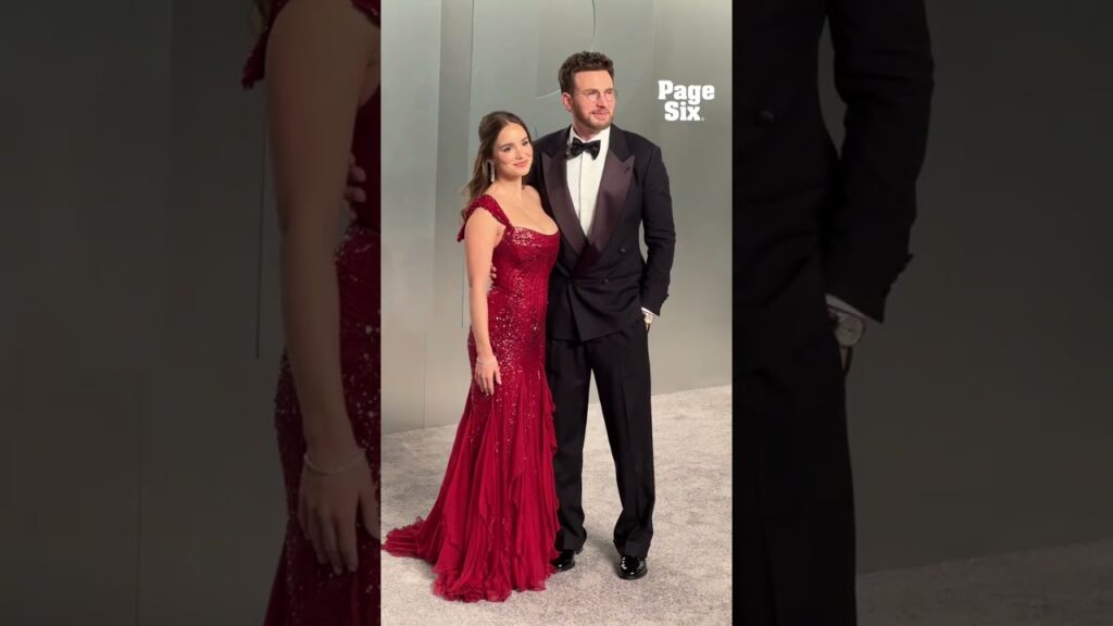 Chris Evans and wife Alba Baptista attend the 2026 Vanity Fair Oscar party #shorts