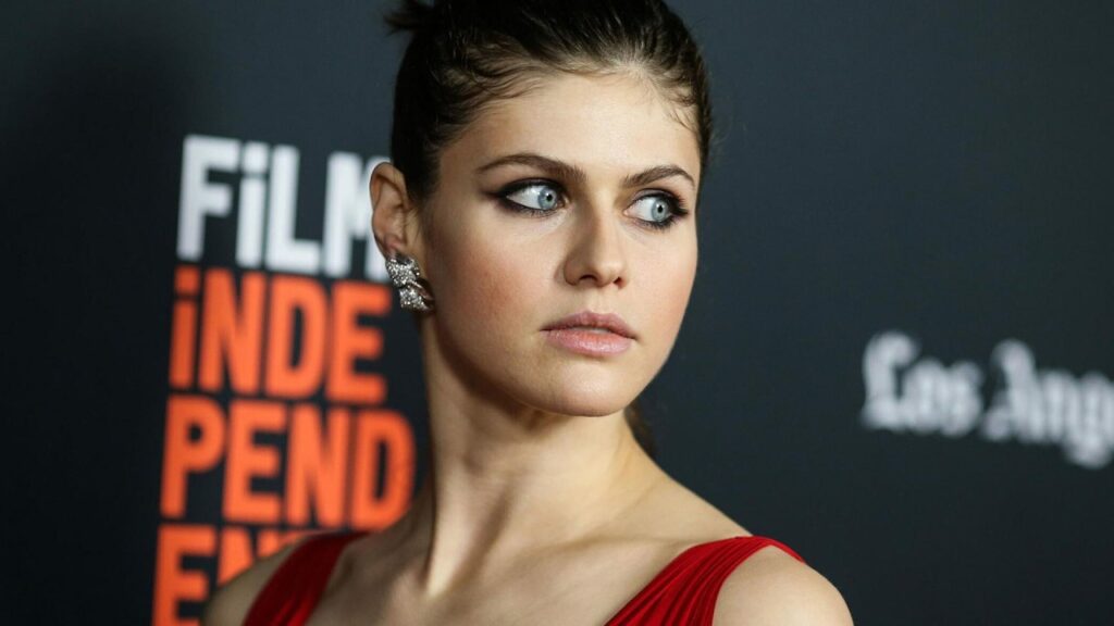 Sad Reason Alexandra Daddario Filed For Divorce From Her Husband After A ‘Consistent Loss Of Love’ Sad Reason Alexandra Daddario Filed For Divorce From Her Husband After A 'Consistent Loss Of Love'