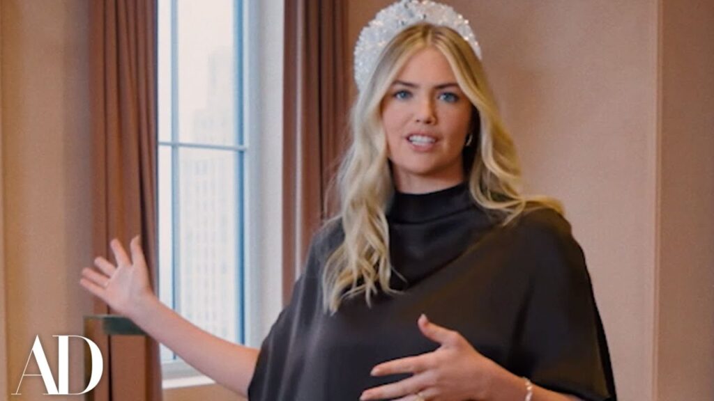 How Kate Upton Brought Golden Hour Indoors