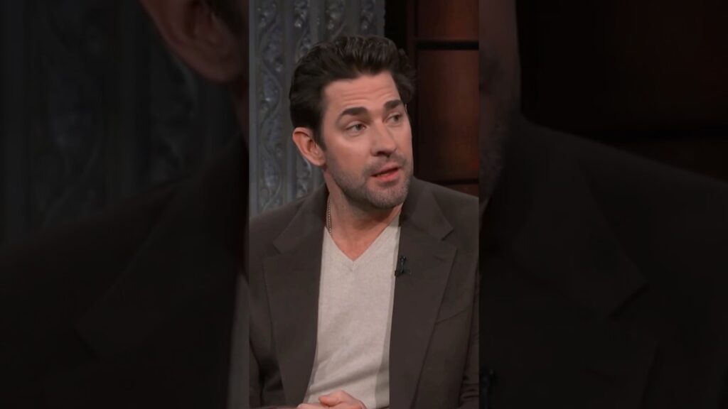 John Krasinski got ROASTED!!!! by Emily Blunt’s and his daughters 🫠🫠😂😂 poor John