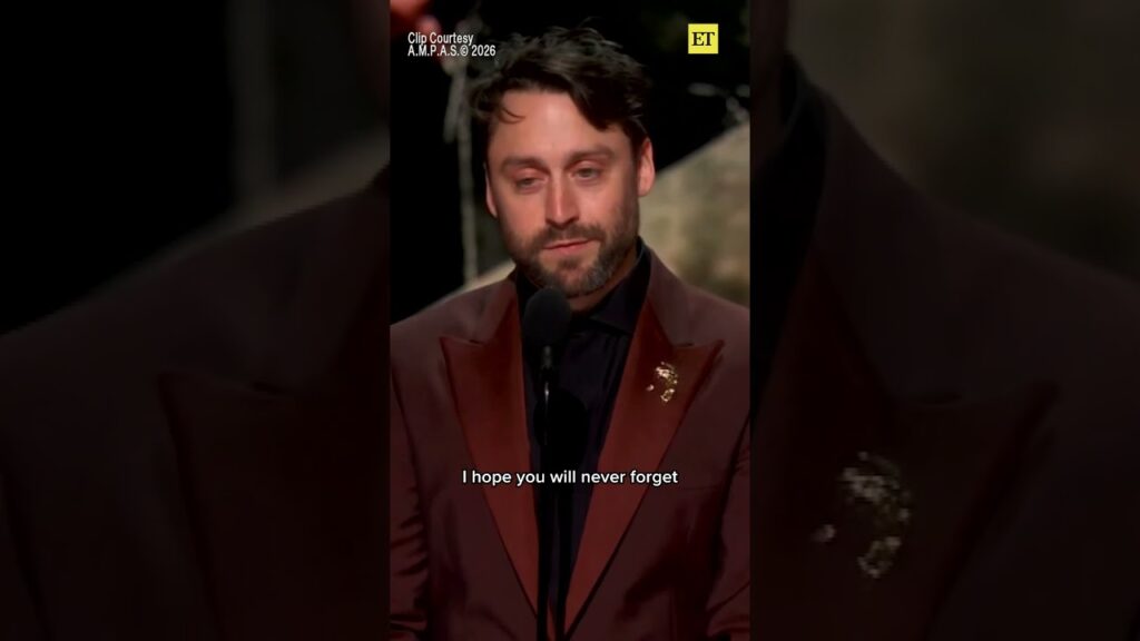 Kieran Culkin accepted Sean Penn's Best Supporting Actor award at the #Oscars.