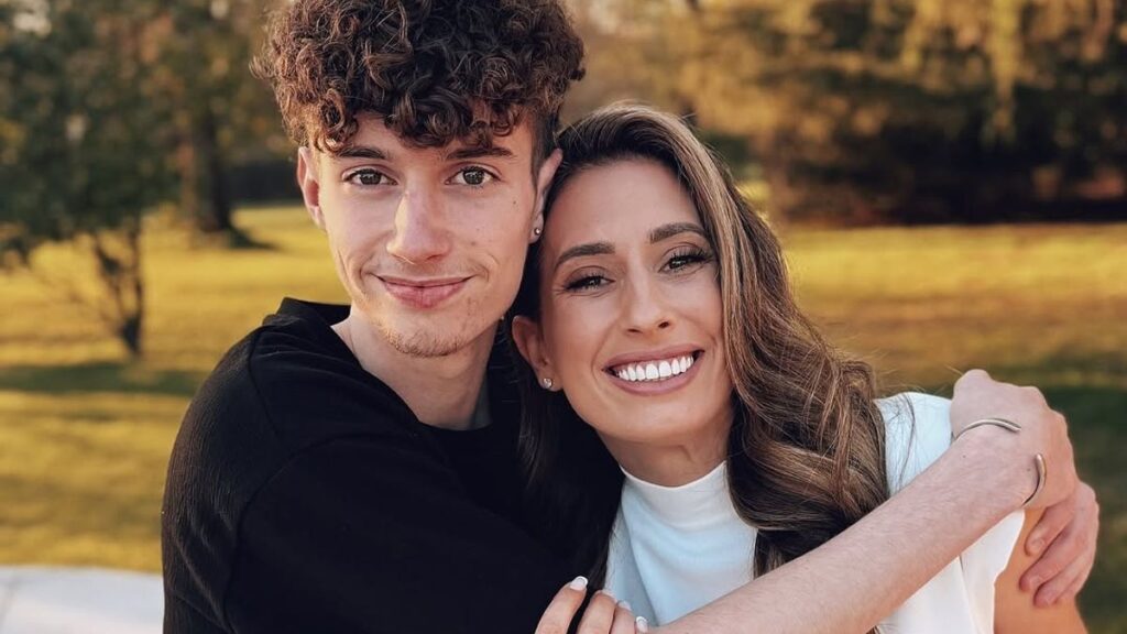 Stacey Solomon makes bold statement as she hides wedding ring after shooting down split rumours Daily Mirror