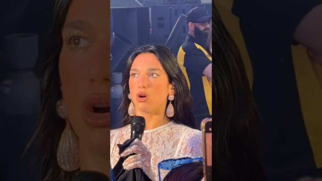 Dua Lipa with her fans in Wembley 🏴󠁧󠁢󠁥󠁮󠁧󠁿 Radical optimism tour 2025 #dualipa