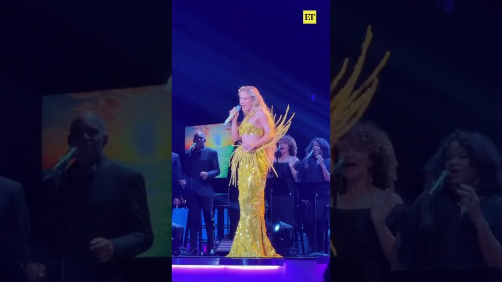 We're basking in #zaralarsson 's never-ending 𝐦𝐢𝐝𝐧𝐢𝐠𝐡𝐭 𝐬𝐮𝐧 at the #GRAMMYs Premiere Ceremony 😍☀️