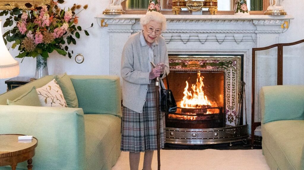 Royal butler reveals why the Windsors love Balmoral and one thing about the estate that people might not know Scottish Daily Express