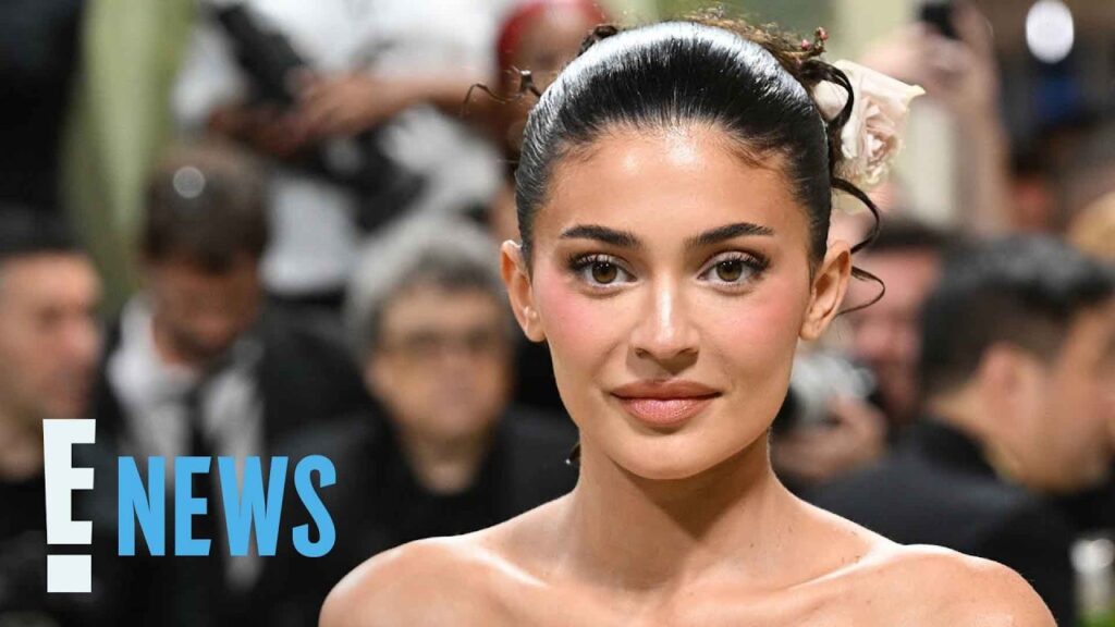 Kylie Jenner Selling $20 Million Home With 10 Bathrooms, 8 Bedrooms | E! News
