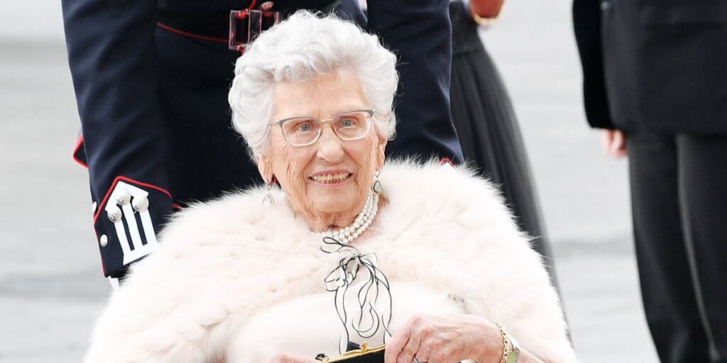 Royal palace confirms princess in hospital with pneumonia