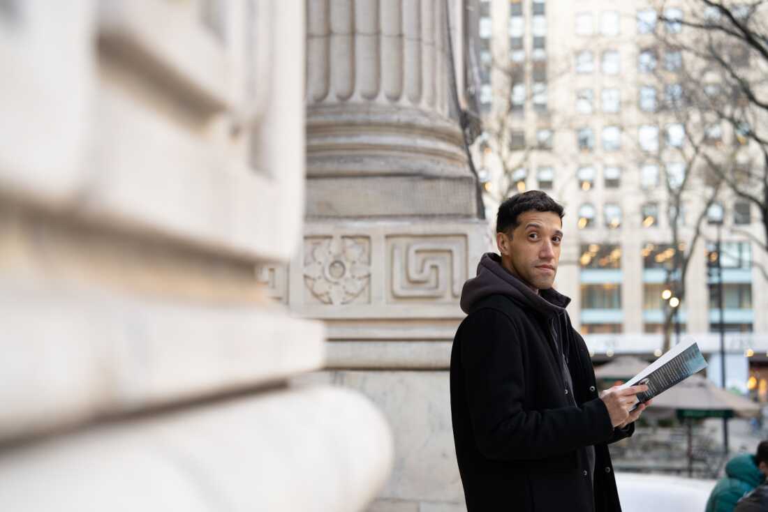 Anthony Palmini is a voice actor for "romantasy" books like A Court of Thorns and Roses by Sarah J. Maas and Quicksilver by Callie Hart.