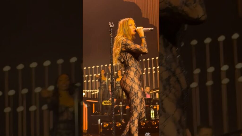 Jennifer Lopez Talks In Las Vegas #JLo #Shorts