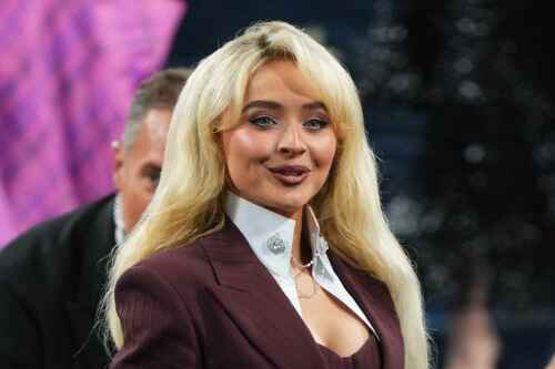 5 celebrity-inspired ways to treat yourself on a girls' night