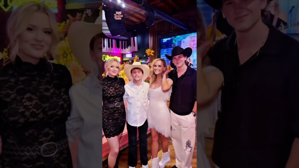 Reese Witherspoon happy family moment. Dancing, hugging, cuddling! #reesewitherspoon #family #fyp