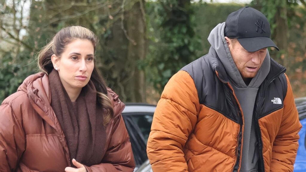 Stacey Solomon and Joe Swash appear tense as she’s pictured without her wedding ring again Daily Mirror