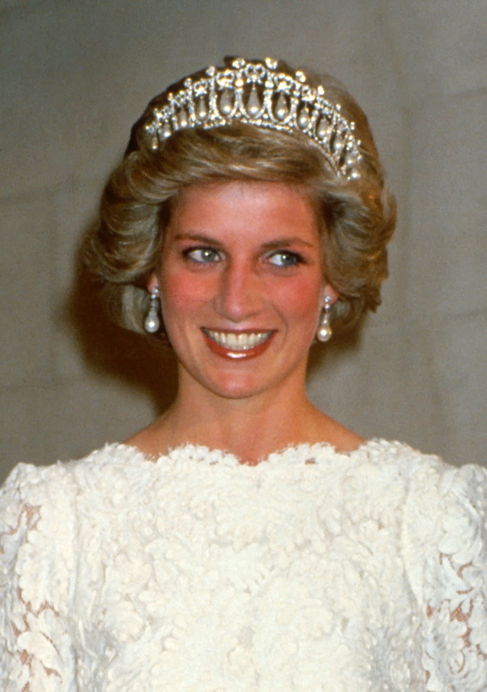 Princess Diana wearing the Lover's Knot tiara.
