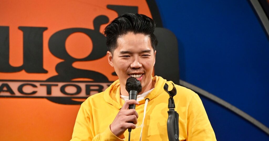 Alex Duong, actor and comedian, dies at 42 Alex Duong, actor and comedian, dies at 42
