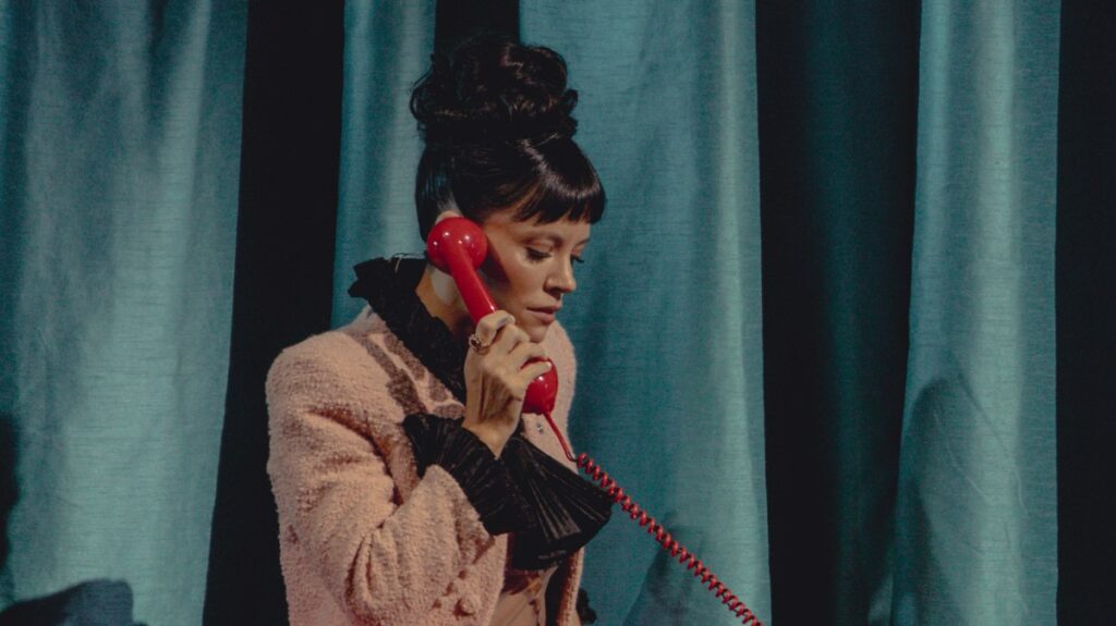 Lily Allen review — hellbent on revenge in the flesh – The Times Lily Allen review — hellbent on revenge in the flesh - The Times