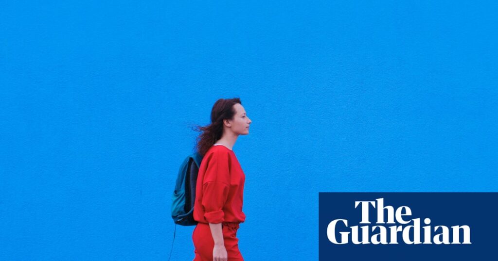 How you walk reveals to others how you are feeling, researchers say | Science