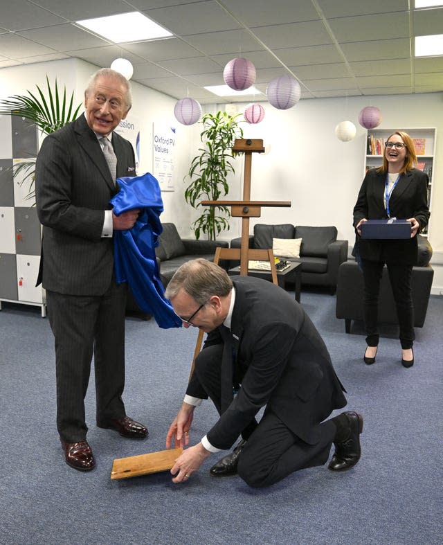 Royal visit to Oxford Photovoltaics Limited