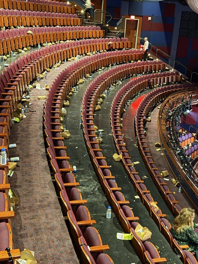 Oscars attendees leaving a mess on the top floor