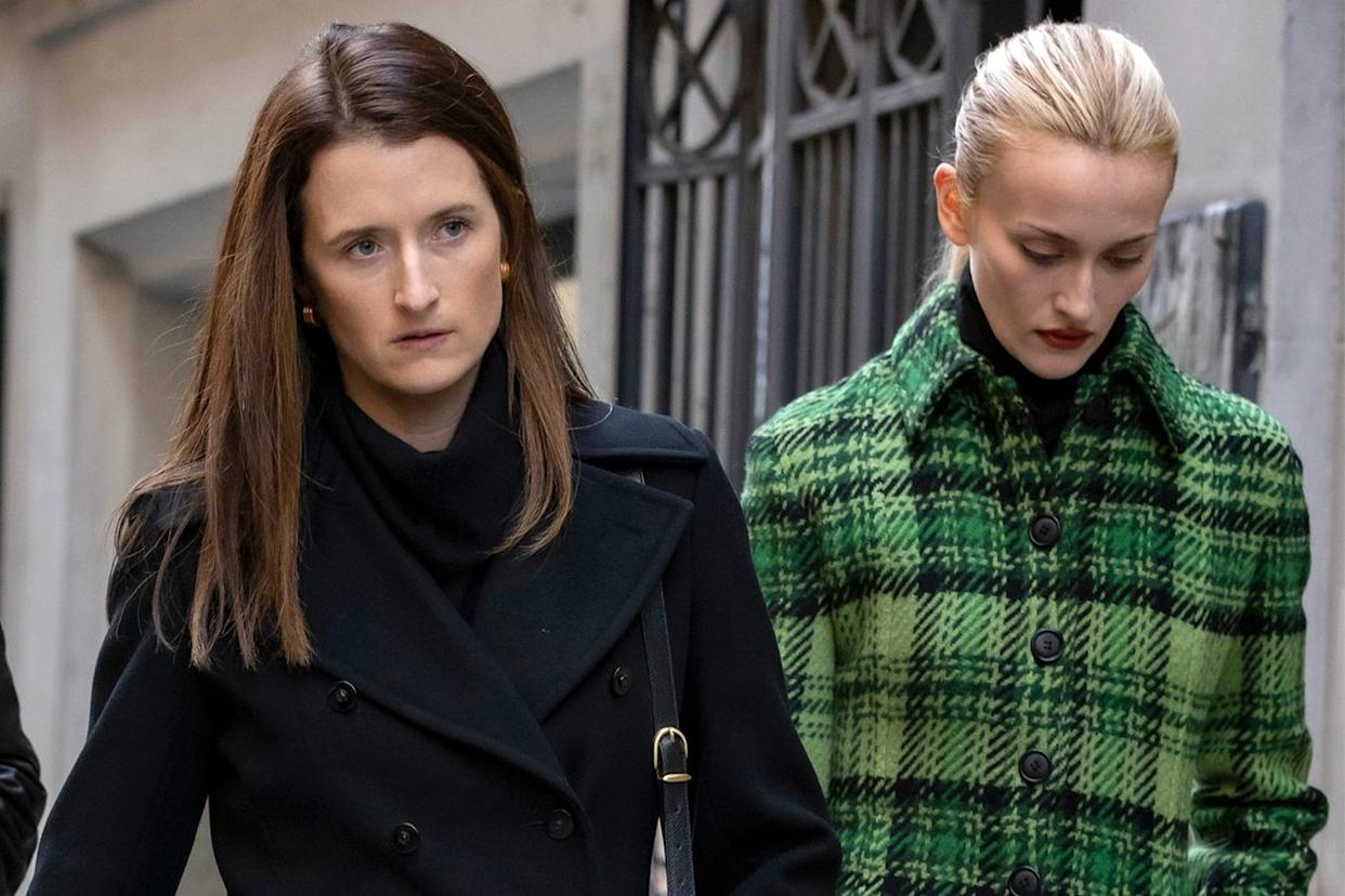 Caroline Kennedy (Grace Gummer) and Carolyn Bessette (Sarah Pidgeon) on 'Love Story'Credit: Eric Liebowitz/FX