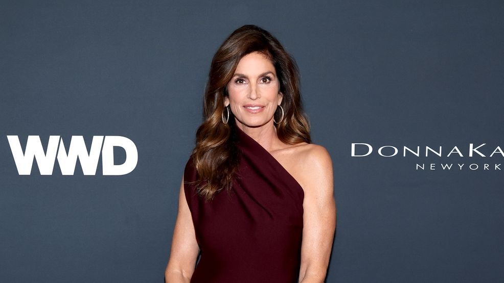 SANTA MONICA, CALIFORNIA - JANUARY 09: Cindy Crawford attends The 2026 WWD Style Awards presented by Women's Wear Daily at Regent Santa Monica Beach on January 09, 2026 in Santa Monica, California. (Photo by Amy Sussman/Getty Images)