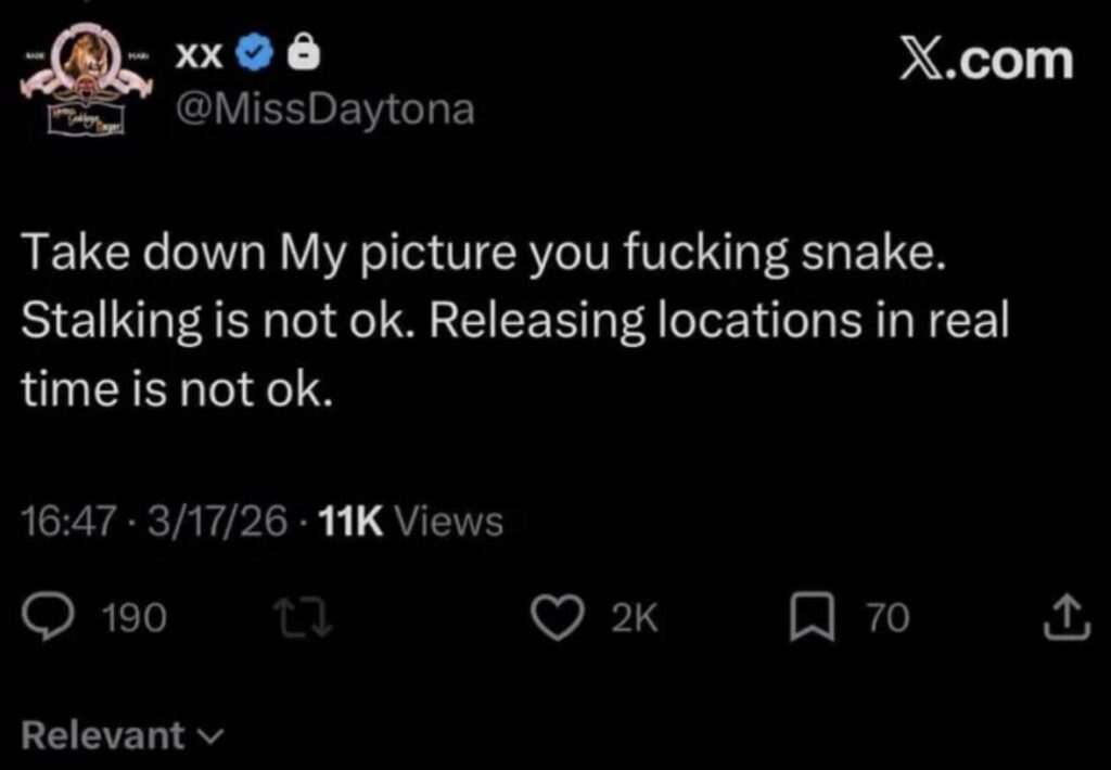 Lana Del Rey tweet in response to paparazzi posting photos of her location in LA in real time