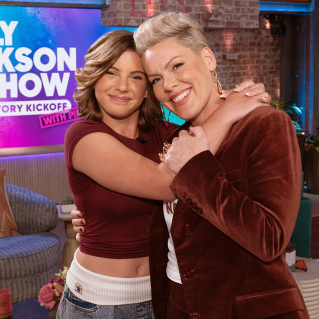 Pink Duets With Daughter While Guest Hosting Kelly Clarkson Show Yahoo entertainment home