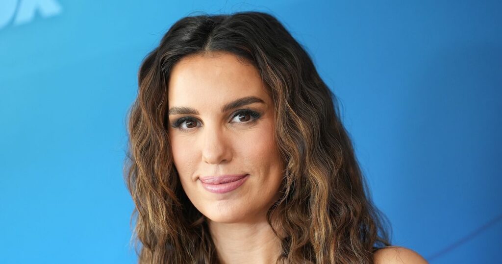Christy Carlson Romano Announces Her Child-Stardom Memoir Christy Carlson Romano Announces Her Child-Stardom Memoir