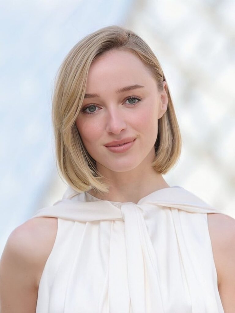 Phoebe Dynevor at the Louis Vuitton Fashion show in Paris Fashion Week | March 10, 2026