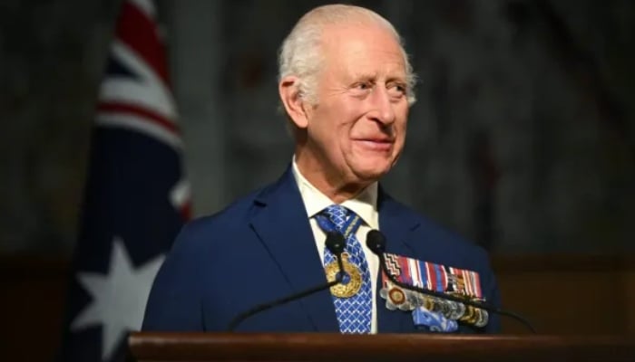 Royal family urged to speak out as King Charles residence faced major loss