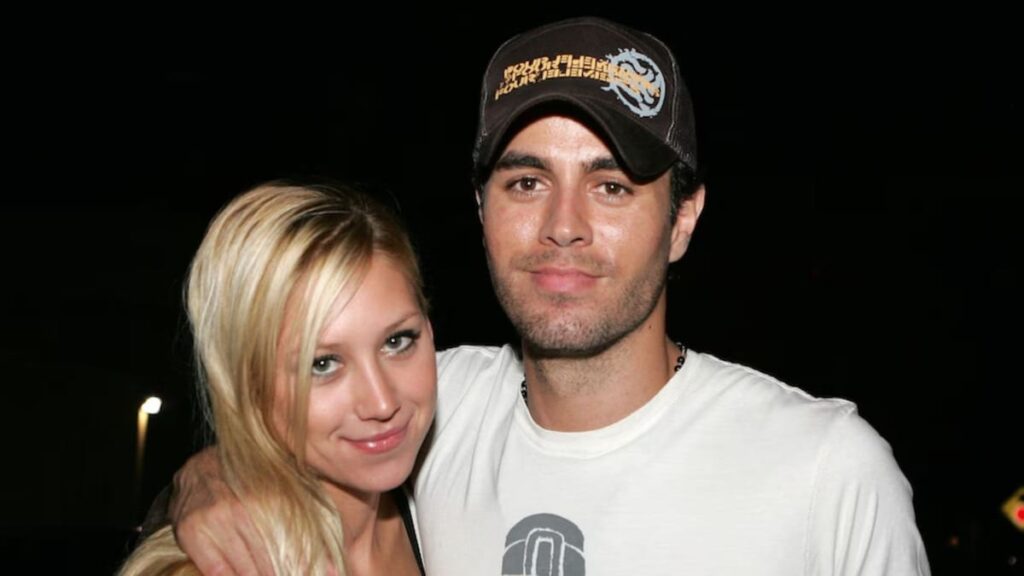 Enrique Iglesias melts hearts with adorable yacht photo of his 4 kids
