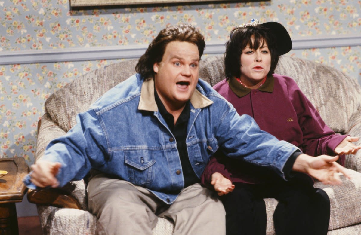 Chris Farley as Tom Arnold, Victoria Jackson as Roseanne during the 'Weekend Update' skit on October 20, 1990.Alan Singer&sol;NBCU Photo Bank