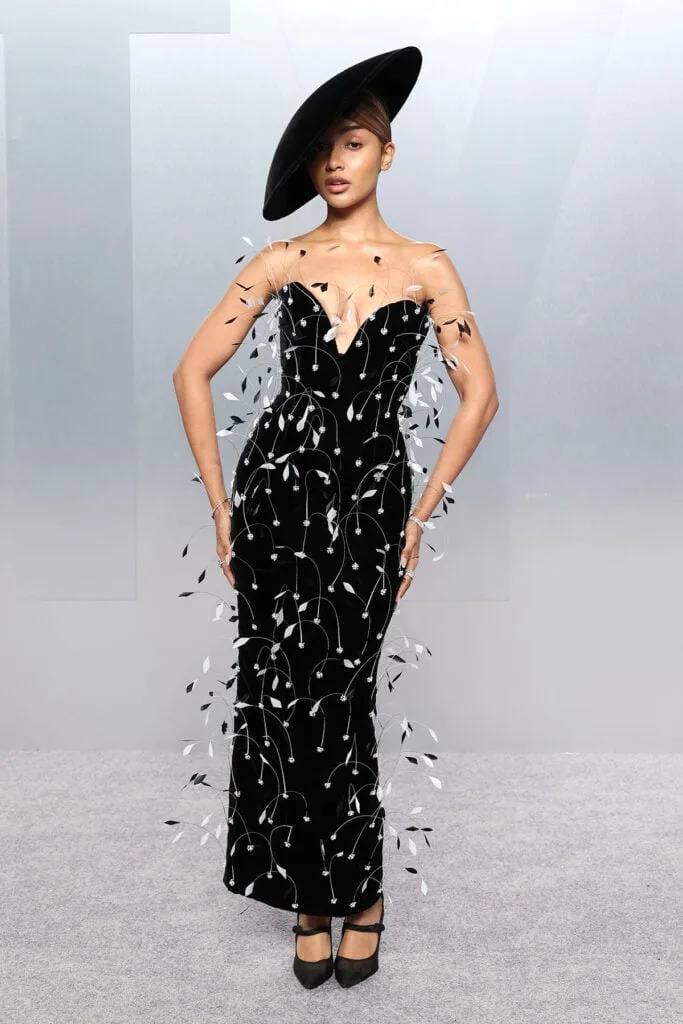 PinkPantheress Vanity Fair Oscar Party 2026 Tamara Ralph Couture, PinkPantheress red carpet Vanity Fair Oscar Party 2026 Tamara Ralph Fall 2025 Couture