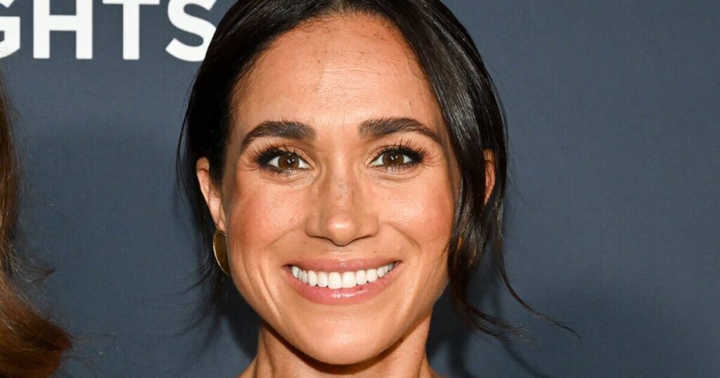 Royal Family LIVE: Palace insiders terrified of Meghan chat – but one issues 13-word hint | Royal | News