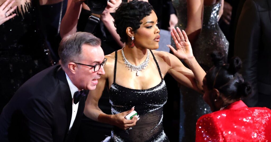 Watch Teyana Taylor Confront A Man In Post-Oscars Dustup Watch Teyana Taylor Confront A Man In Post-Oscars Dustup