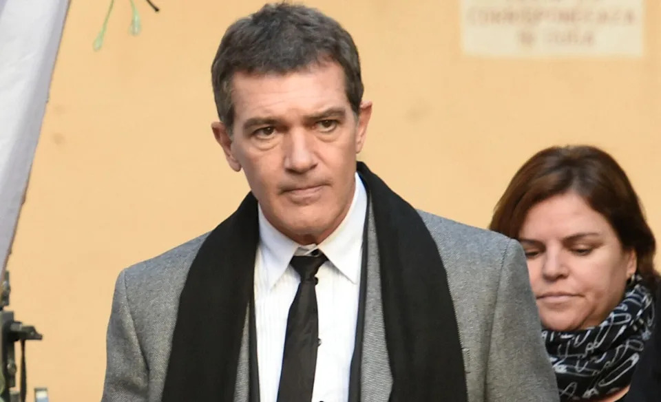  <span class="wp-caption-text">Mega</span>