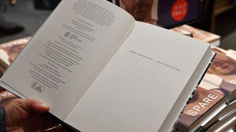 Psychologist Jo Hemmings said the book is perfect for quick, private escapes.MEGA