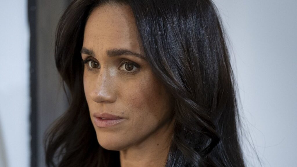 Meghan Markle removes £120k heirloom engagement ring on public outing with Prince Harry Meghan Markle removes £120k heirloom engagement ring on public outing with Prince Harry