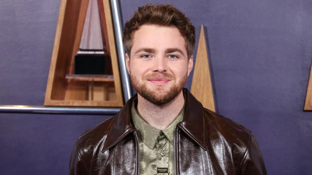 Alex Warren Blurs Reality in Chaotic, Celebrity-Filled ‘Fever Dream’ Music Video