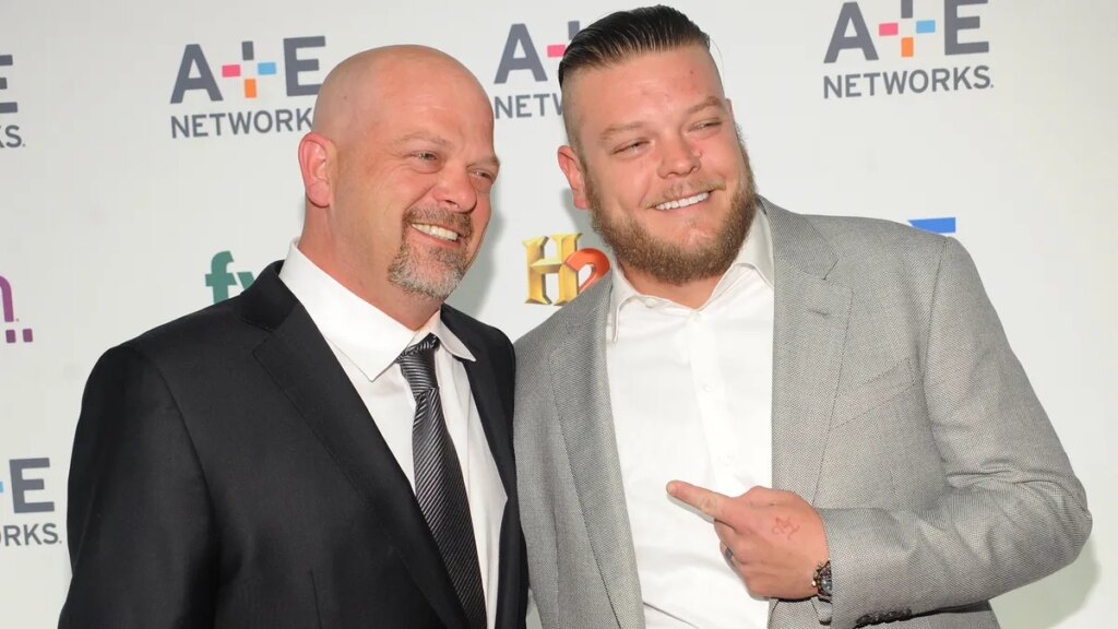 'Pawn Stars' Rick and Corey Harrison disagree on medical bill claims