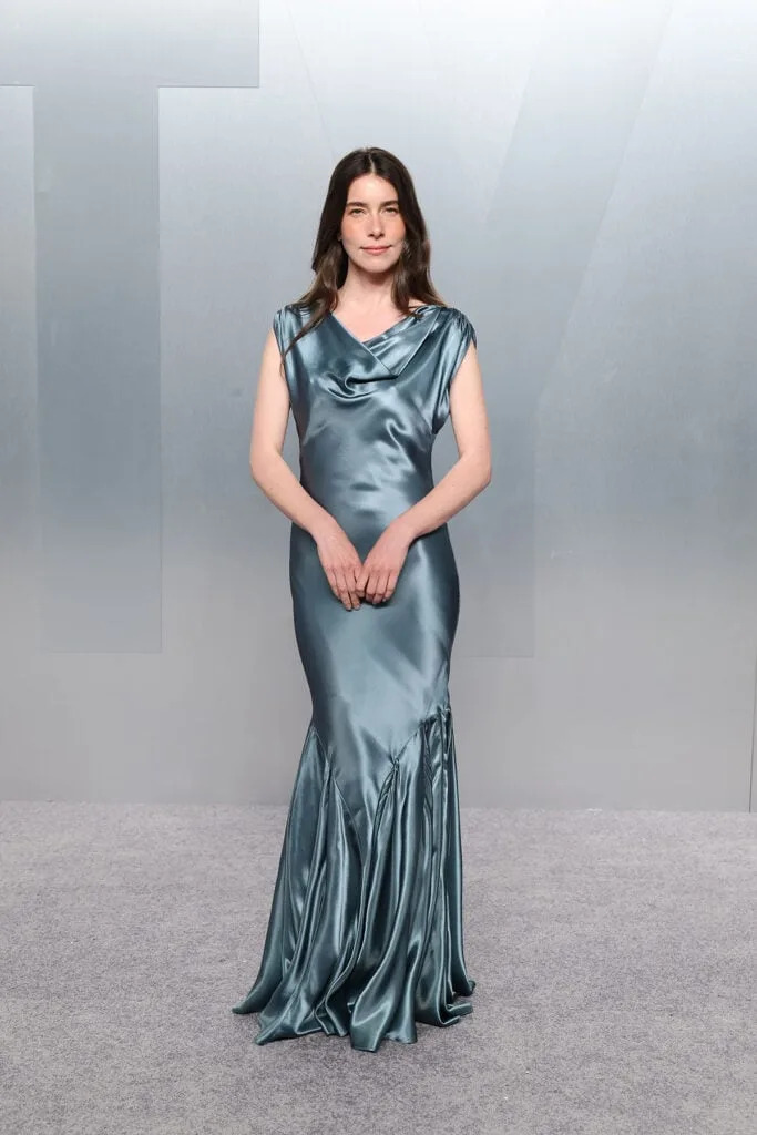 Danielle Haim Vanity Fair Oscar Party 2026 Louis Vuitton, Danielle Haim red carpet Vanity Fair Oscar Party 2026 Louis Vuitton green silk gown, Louis Vuitton Vanity Fair Oscar Party 2026 Danielle Haim