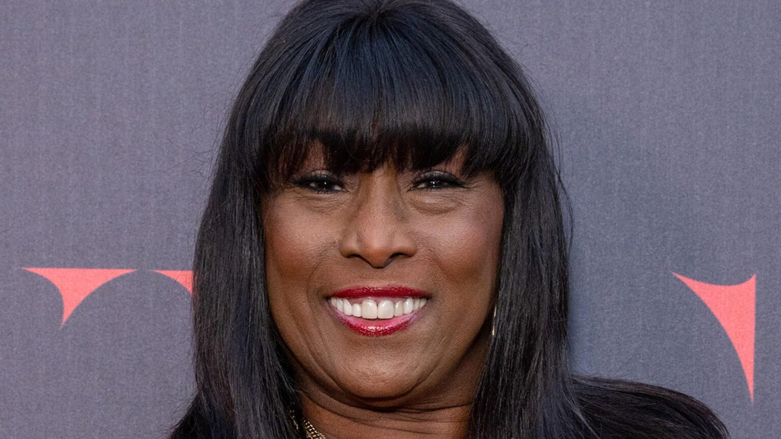 Kiki Shepard, 'Showtime at the Apollo' Co-Host, Dead At 74