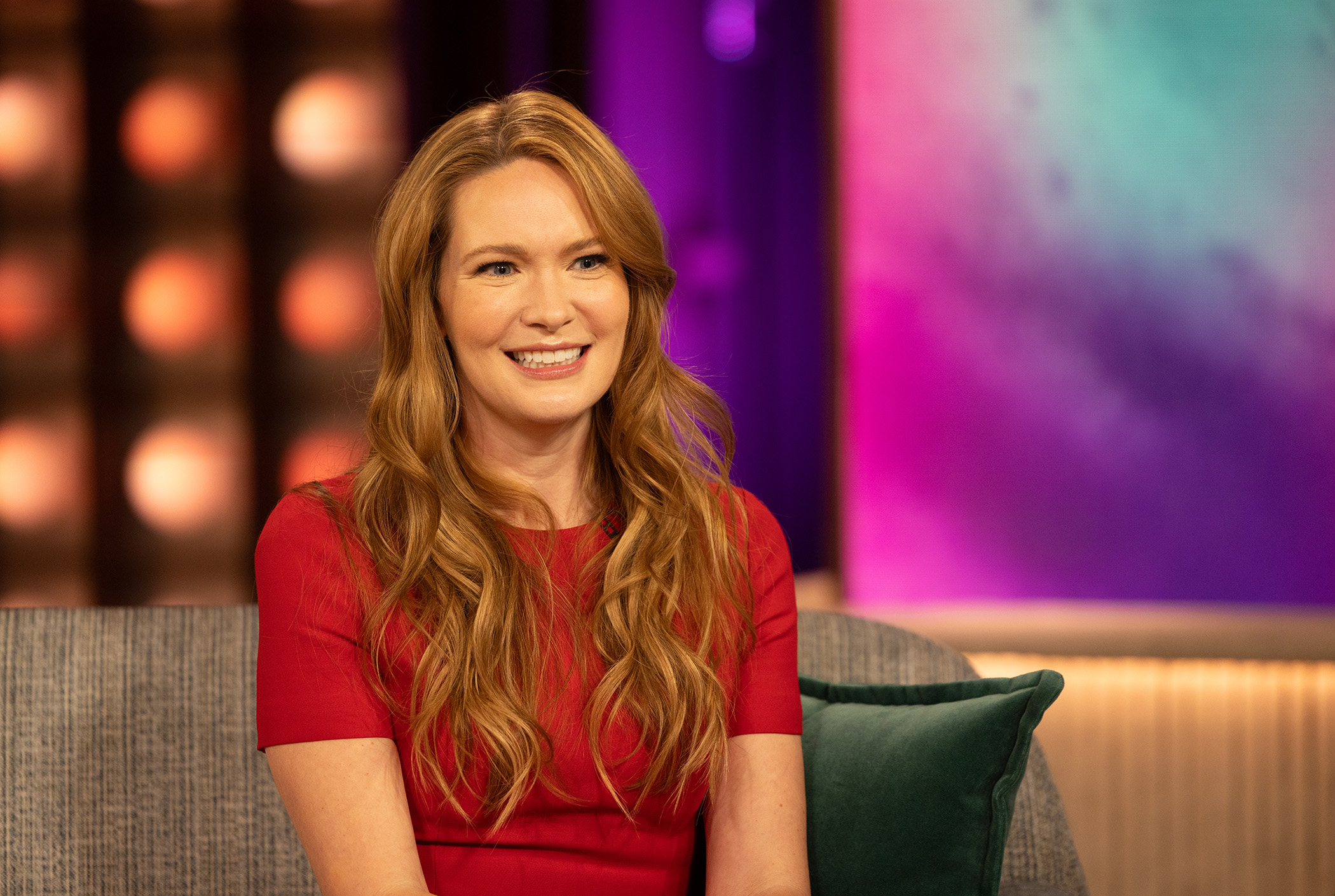 Sarah J Maas on the Kelly Clarkson show