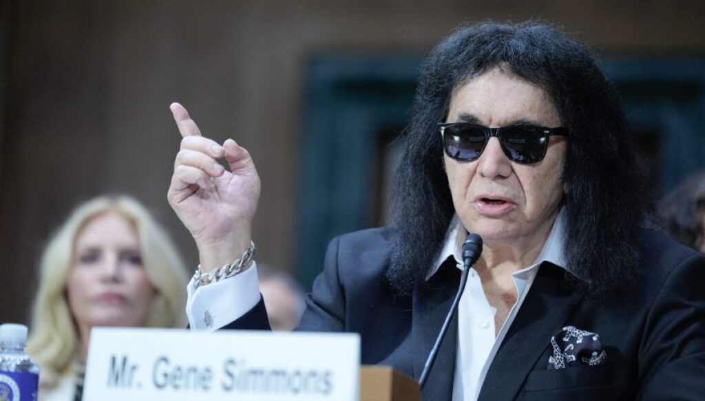 Gene Simmons tells celebrities ‘shut the f*** up’ about politics Gene Simmons tells celebrities 'shut the f*** up' about politics