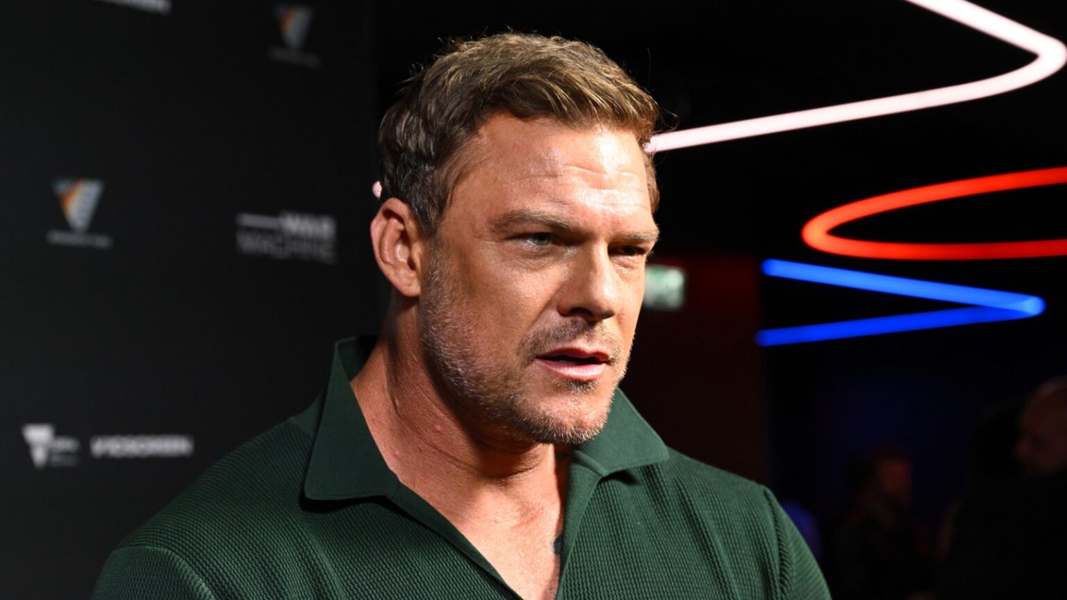 Alan Ritchson Will Not Face Charges After Alleged Fight With Neighbor