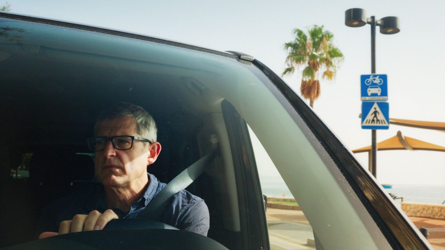3 new to Netflix movies I recommend you watch this weekend (March 14–March 15) Louis Theroux in new documentary Inside the Manosphere
