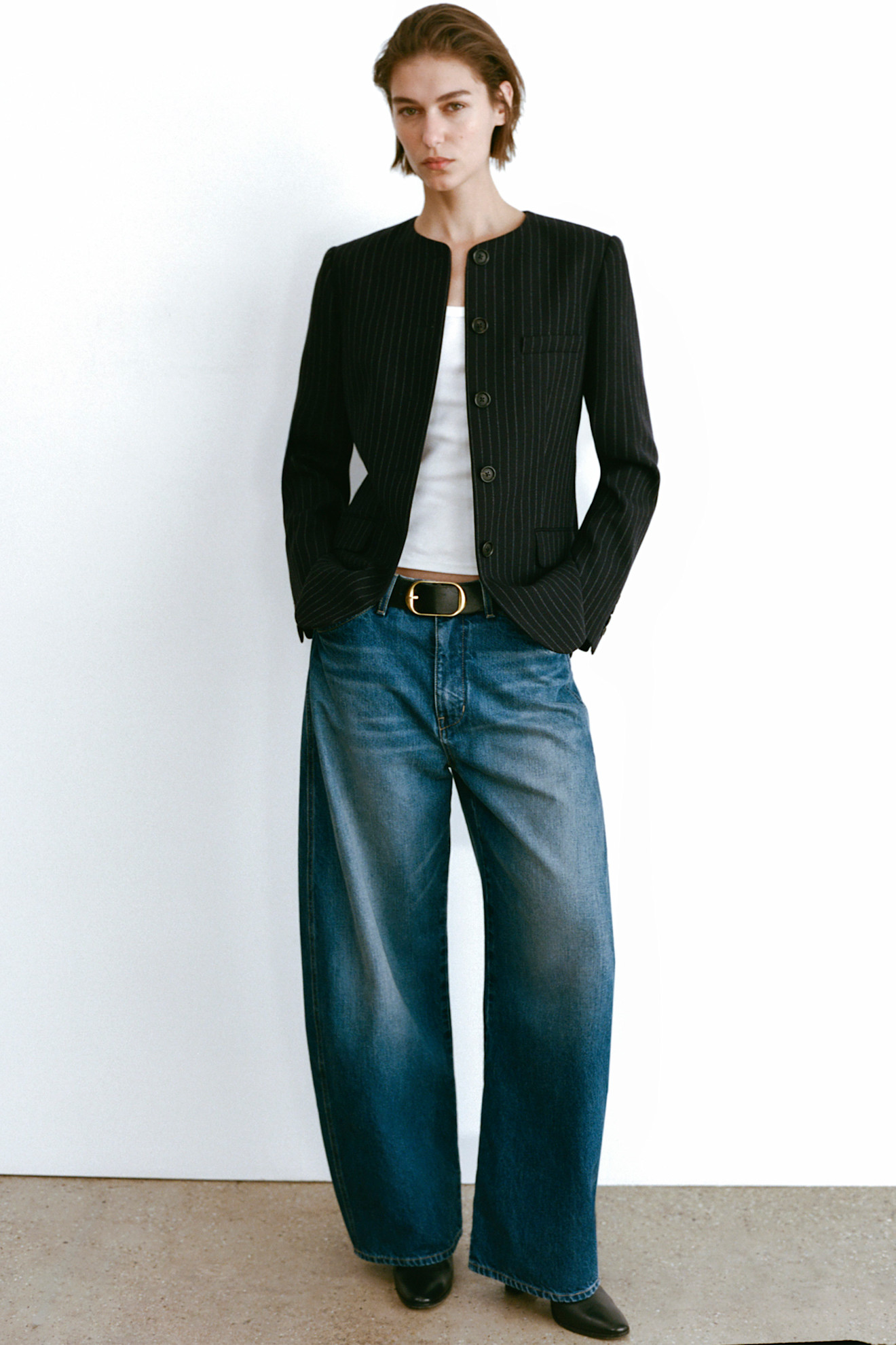 A model wore the barrel jeans trend on the Nili Lotan Spring 2026 runway