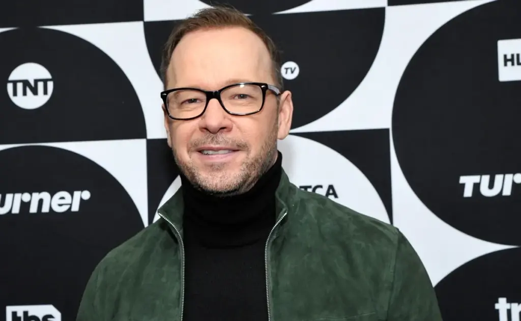 The Generous Elite: 10 Celebrities Known for Giving the Biggest Tips in Restaurants