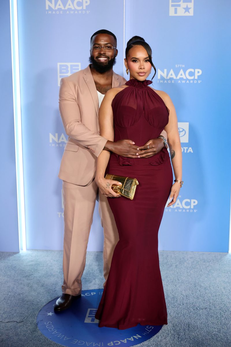You Have To See These Celebrity Couples Light Up The Blue Carpet At The NAACP Image Awards