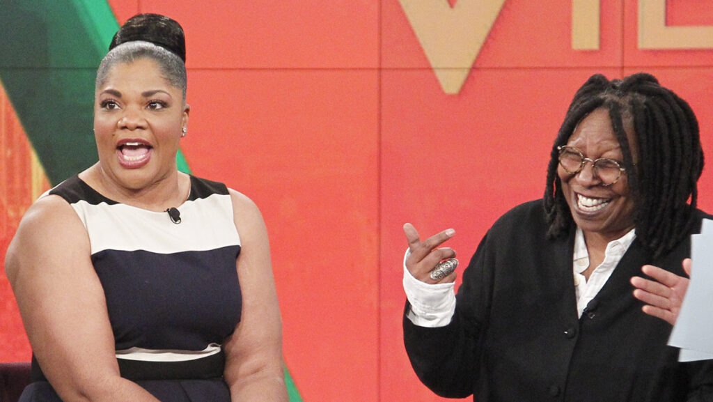 Mo'Nique and Whoopi Goldberg on ABC's The View - Season 18